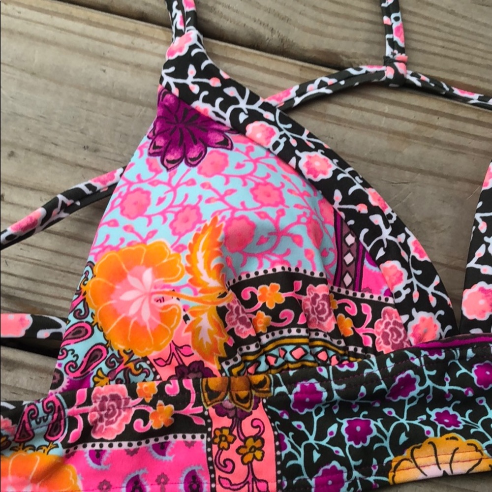 Bikini top 👙 - Picture 2 of 3
